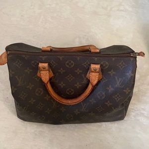 Louis Vuitton Speedy